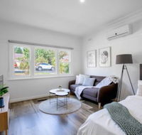 88 Peaceful Blackburn House - Australian Directory