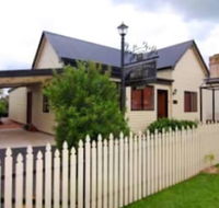 Top of the Range Retreat - Australian Directory