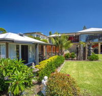 Studio Cabana on Golf in Mollymook - Australian Directory