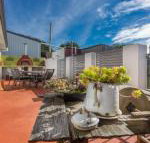 Cradle at Casa Blanca Country Retreat - Australian Directory