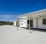 Rocks Retreat Cabin Dolphin - Australian Directory