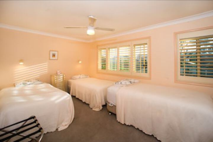 Yadboro NSW Australian Directory