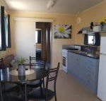 Rocks Retreat Cabin 3 Lobster - Australian Directory