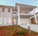 Illaroo at Catherine Hill Bay - Australian Directory