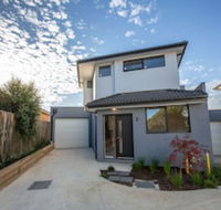Trendy Sweet Home In Blackburn South - Australian Directory