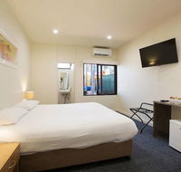 High Flyer Hotel - Australian Directory