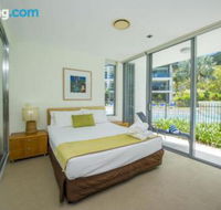Blue on Blue Apartment 1011 - Australian Directory