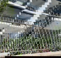 Magnetic Blue Waterfront Apartments - Australian Directory