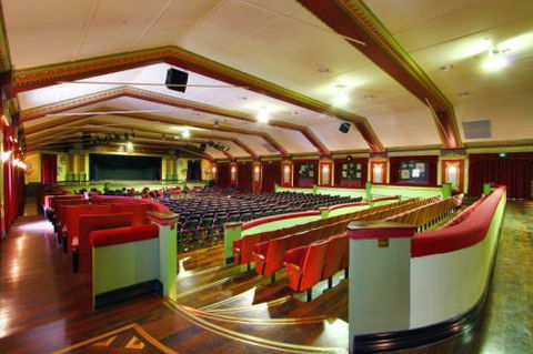 D & J Saverino Painting & Decorating - Australian Directory 0