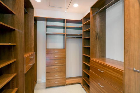 RR Quality Cabinet Makers - Australian Directory 3