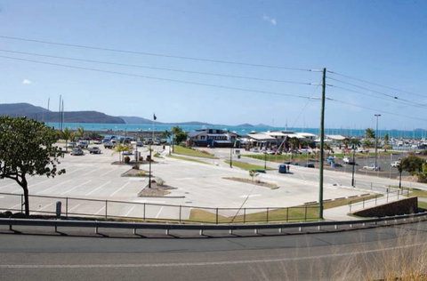 Whitsunday Quarry - Australian Directory 0