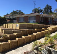 Diamond Diggers  Landscapes - Australian Directory