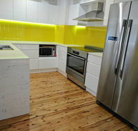 Morisset Glass  Glazing - Australian Directory
