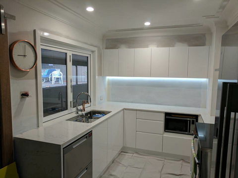 Morisset Glass & Glazing - Australian Directory 4