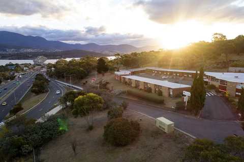 City View Motel, Hobart - Australian Directory 1