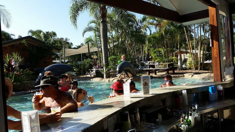 Blue Dolphin Holiday Resort - Australian Directory 5