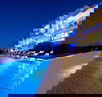Pinnacles Resort - Australian Directory