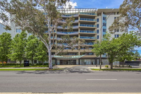 Pacific Suites Canberra - Australian Directory 2