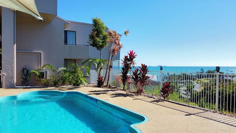Whitsunday Terraces Hotel Airlie Beach - Australian Directory 1