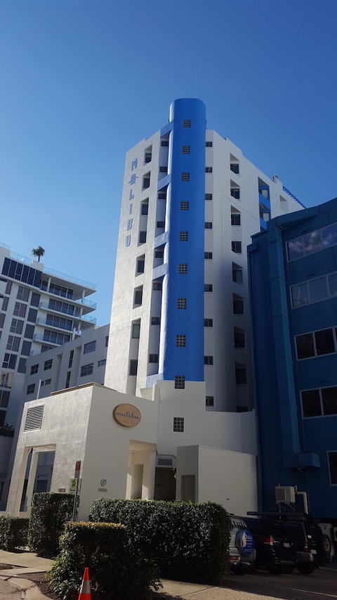 Malibu Mooloolaba - Australian Directory 2