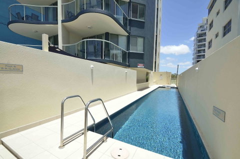 Malibu Mooloolaba - Australian Directory 3