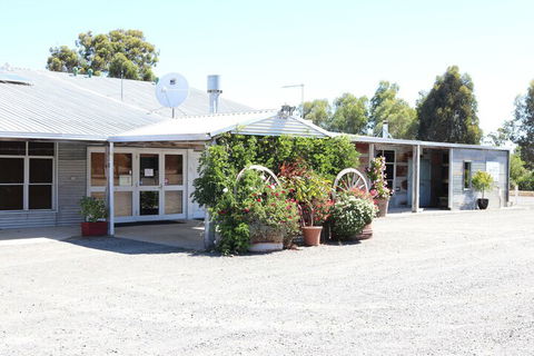Kendenup Lodge And Cottages - Australian Directory 2