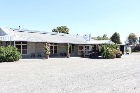 Kendenup Lodge And Cottages - Australian Directory 1