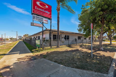 Econo Lodge Moree Spa Motor Inn - Australian Directory 3