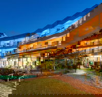 Camelot Motel - Australian Directory