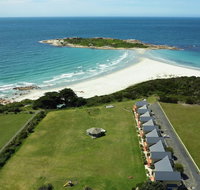 Diamond Island Resort  Bicheno Penguin Show - Australian Directory