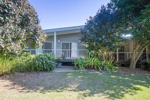 Fingal Bay Holiday Park - Australian Directory 3