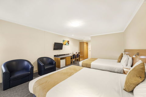 Ciloms Airport Lodge - Australian Directory 4