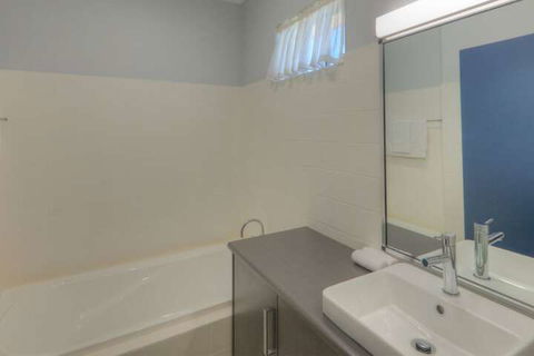 Grafton Central Motel - Australian Directory 3