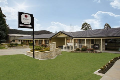 Zig Zag Motel - Australian Directory 1