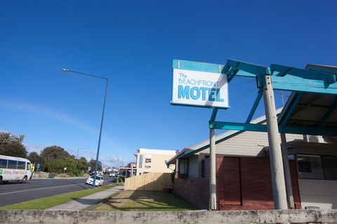 Beachfront Motel - Australian Directory 6
