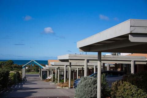 Beachfront Motel - Australian Directory 0