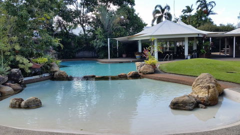 Cairns Gateway Resort - Australian Directory 1