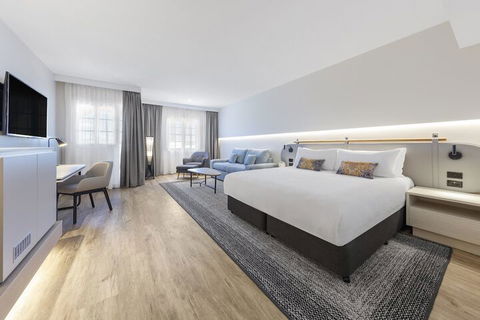 Crowne Plaza Hawkesbury Valley - Australian Directory 7