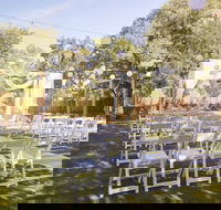 Brassey Hotel - Australian Directory