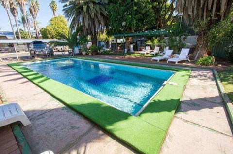 Elkira Court Motel - Australian Directory 3