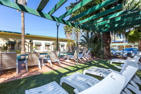 Elkira Court Motel - Australian Directory 4