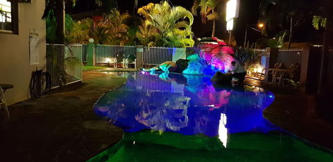 Reef Palms Motel - Australian Directory 5