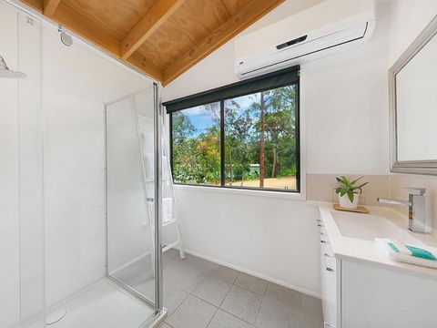 Eaglereach Wilderness Resort - Australian Directory 2