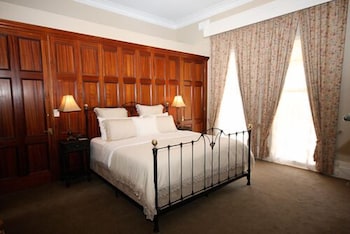Carlyle House B & B - Australian Directory 6