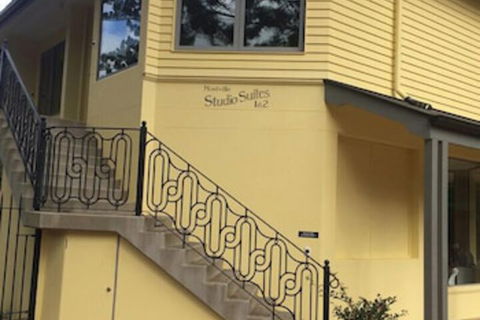 Montville Suites - Australian Directory 1