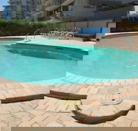 Queensleigh Holiday Apartments - Australian Directory