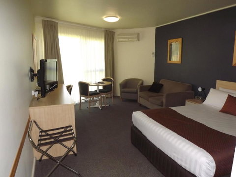 Mildura Golf Resort - Australian Directory 6