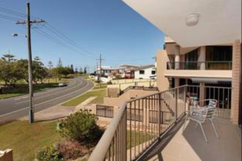 Pacific 1 / 103 - Australian Directory 1