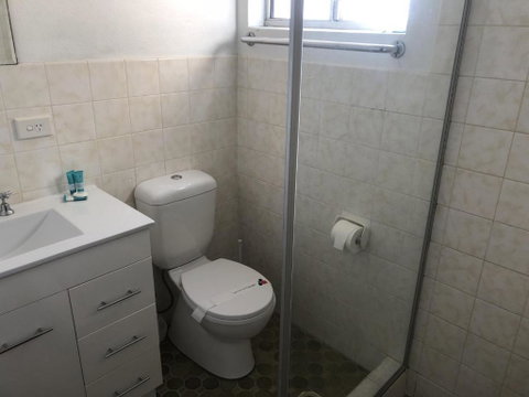 Flat 1 3 Bay Lane - Australian Directory 3