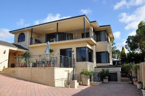 Alfred Cove Short Stay - Australian Directory 5